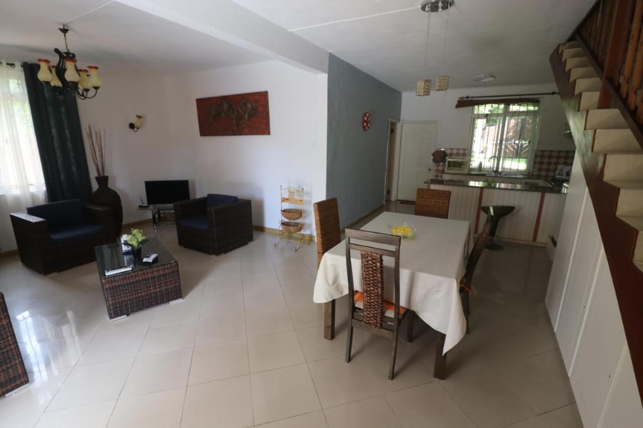 Isola Bella Luxury Villa La Gaulette Dış mekan fotoğraf