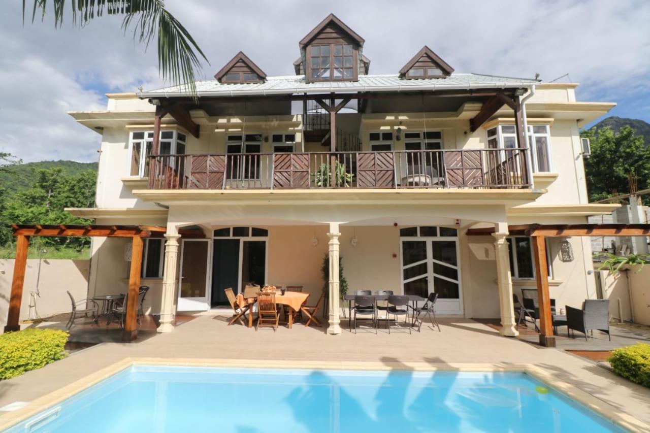 Isola Bella Luxury Villa La Gaulette Dış mekan fotoğraf